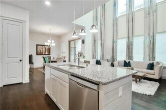 1402 French Violet Wy in Arlington, TX - Building Photo - Building Photo