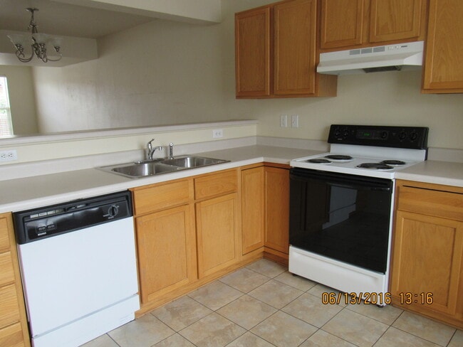 934 W 24th St in Rifle, CO - Building Photo - Building Photo