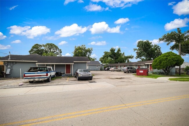 property at 13928 Bandera St