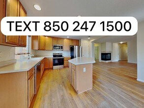 16373 E 104th Way in Commerce City, CO - Building Photo - Building Photo