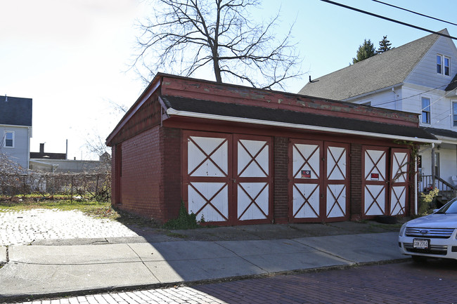 4278 E 71st St in Cleveland, OH - Building Photo - Building Photo