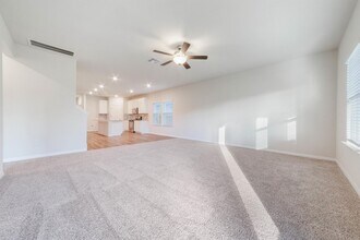 14317 Heartland Dr in Manor, TX - Building Photo - Building Photo