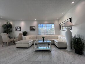 601 SE 5th Ct in Fort Lauderdale, FL - Building Photo - Building Photo