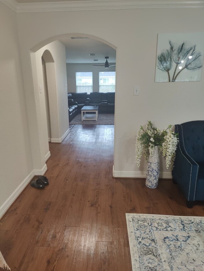 property at 17923 Hollow Hill Ln