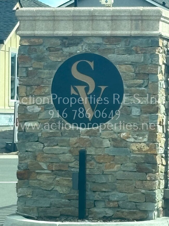 2305 Longmire Lp in Roseville, CA - Building Photo - Building Photo