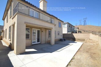 2819 Osmunda Ct in Palmdale, CA - Foto de edificio - Building Photo
