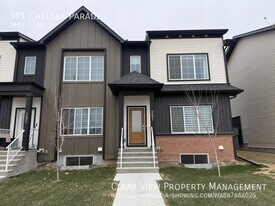 391 Chelsea Parade in Chestermere, AB - Building Photo