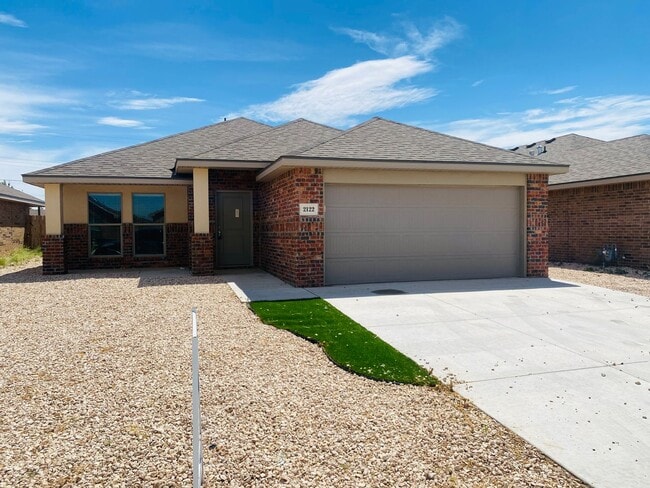 property at 2122 N Texas Ave