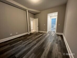 131.5 S Clinton Ave in Oak Park, IL - Building Photo - Building Photo