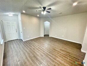 926 Pumpkin Rdg in New Braunfels, TX - Building Photo - Building Photo