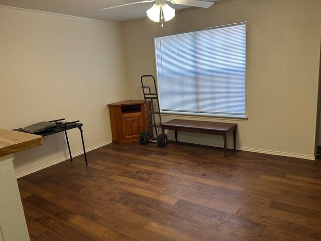 4803 Hamilton Wolfe in San Antonio, TX - Building Photo - Building Photo