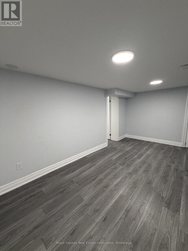 46 Dell Park Ave in Toronto, ON - Building Photo - Building Photo