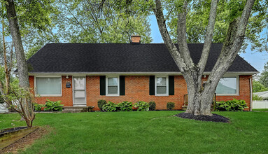 Eden Green Townhomes in Columbus, OH - Building Photo - Building Photo