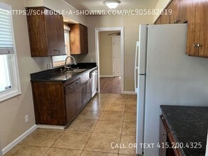 1105 Downs St in Stockton, CA - Building Photo - Building Photo