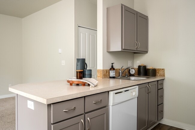 Leverich Apartments in Vancouver, WA - Foto de edificio - Building Photo