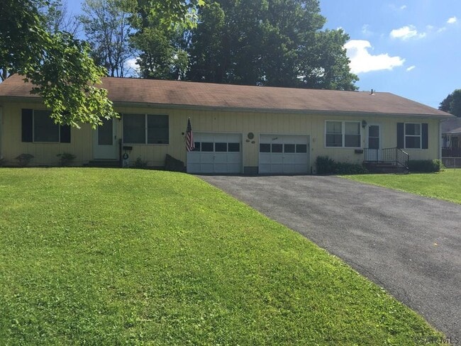 1309 Maken Dr in Johnstown, PA - Building Photo - Building Photo