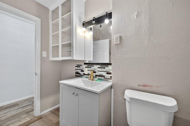 property at 450 Glenburnie Dr