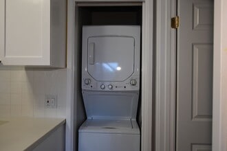 1730 Ebers St in San Diego, CA - Building Photo - Building Photo