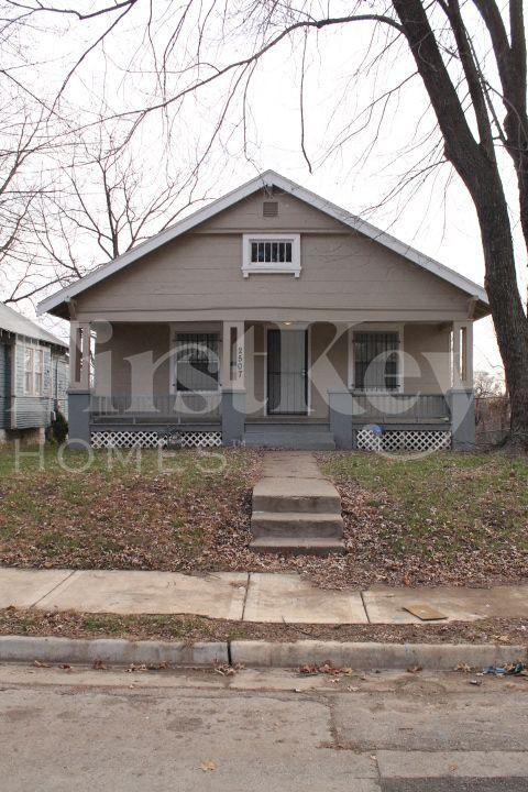 property at 2507 Quincy St