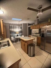 1515 Gulf Coast Dr, Unit 2 in Naples, FL - Building Photo - Building Photo