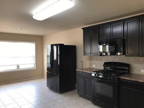 7025 Outfitter Drive in Austin, TX - Building Photo - Building Photo