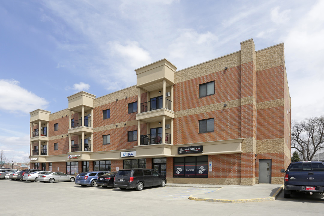 Bison Crossing Apartments in Fargo, ND - Building Photo