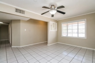 7643 E Verde Ln in Scottsdale, AZ - Building Photo - Building Photo