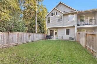 579 Longleaf Pine Dr in Montgomery, TX - Building Photo - Building Photo