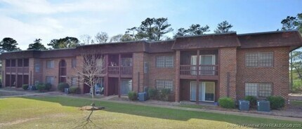 629 Gable Ct, Unit 2, 6, 13 & 19 in Fayetteville, NC - Building Photo - Building Photo