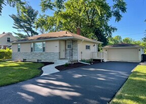 3018 Chafin Ave in East Troy, WI - Building Photo