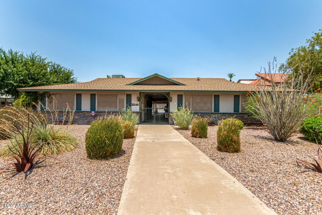 3540 E Montecito Ave in Phoenix, AZ - Building Photo