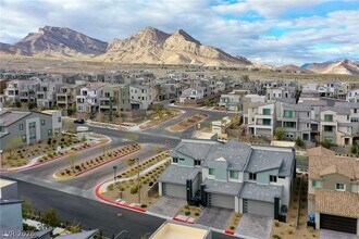 11552 Alpine Cove Ave in Las Vegas, NV - Building Photo - Building Photo