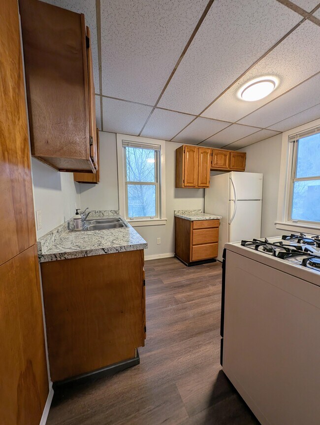 409 Pennsylvania Avenue, Unit 409 in Roseto, PA - Building Photo - Building Photo