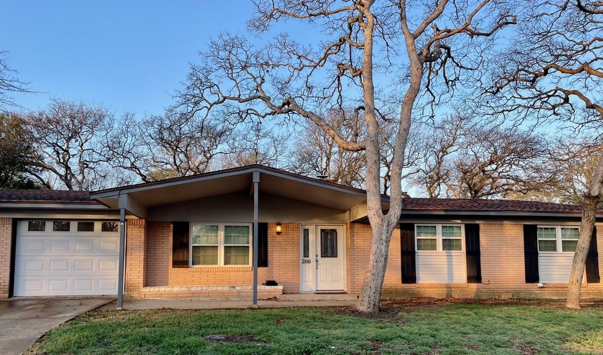 266 Rockford Rd in Waco, TX - Building Photo