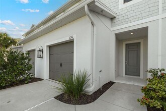 8561 Canyon Creek Trail in Parrish, FL - Building Photo - Building Photo