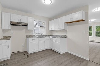 477 Lewis St in Franklin Township, NJ - Building Photo - Building Photo