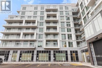 500 Plains Rd E in Burlington, ON - Building Photo - Building Photo