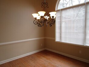 3009 Summer Stream Ct in Kennesaw, GA - Foto de edificio - Building Photo