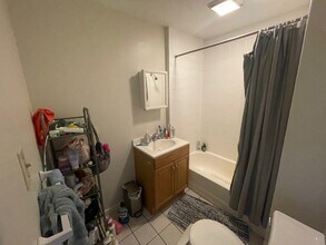 14 Fairmount St, Unit 3 in Medford, MA - Building Photo - Building Photo