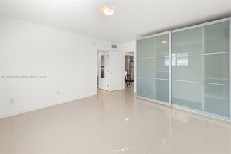 2924 Day Ave in Miami, FL - Building Photo - Building Photo
