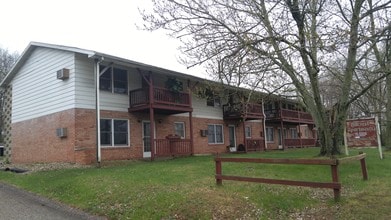 Hillcrest Apartments in Dowagiac, MI - Building Photo - Other