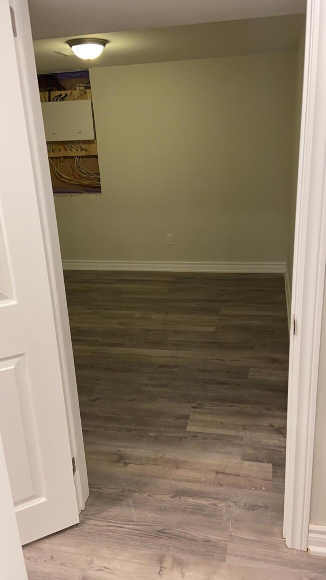 35 Gilroy Dr in Toronto, ON - Building Photo - Building Photo