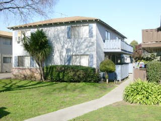 1123 Ayala Dr in Sunnyvale, CA - Foto de edificio - Building Photo