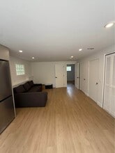 810 Burley Dr in West Vancouver, BC - Building Photo - Building Photo