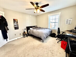 237 York St in Fredericton, NB - Building Photo - Building Photo