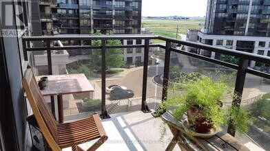 1 De Boers Dr in Toronto, ON - Building Photo - Building Photo