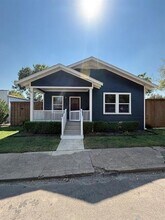 1314 Stewart Dr in Dallas, TX - Building Photo - Building Photo
