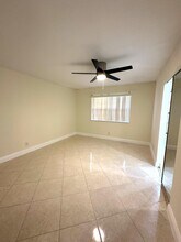 9440 SW 8th St in Boca Raton, FL - Building Photo - Building Photo