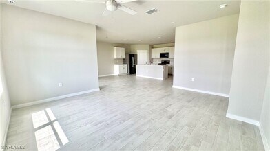 17710 Shade Tree Loop in Punta Gorda, FL - Building Photo - Building Photo