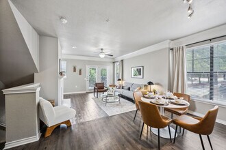 The Parker in Plano, TX - Foto de edificio - Building Photo